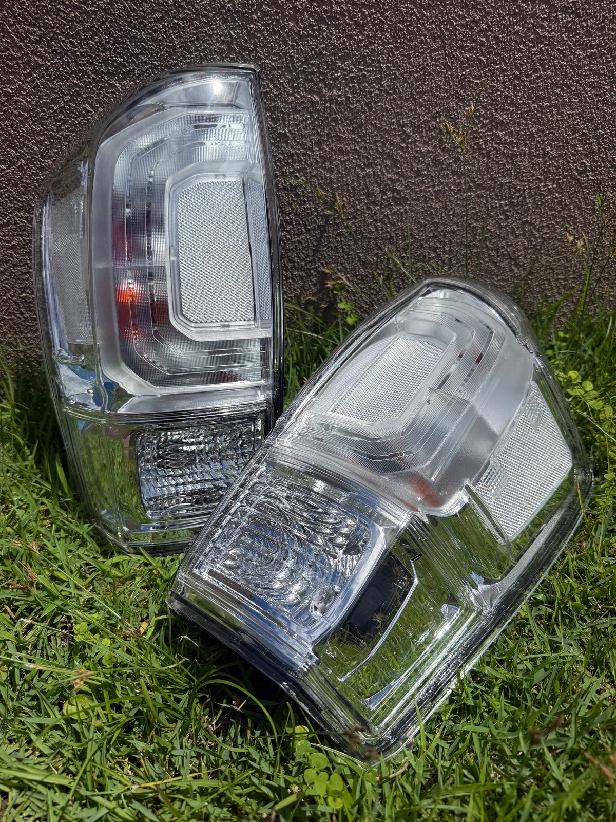 3rd Gen Clear Tacoma Taillights (2016-2023)